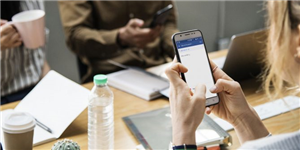 How to Spy on Apple Phone