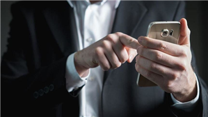 How to Spy on Iphone App